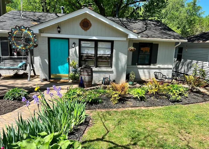 East Atlanta Escape - 3 Bedrooms