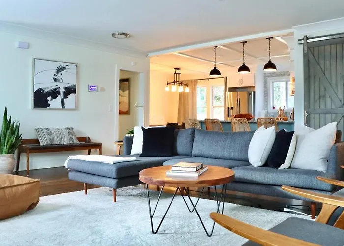 The Monopoly House - Your Ideal Retreat In The Heart Of Atlanta