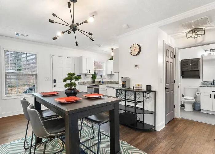 Modern 3Bd,2Ba Townhome Near Stadiums In Metro-Atl