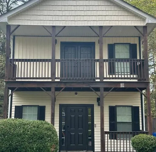 Spacious Atlanta Duplex 3 Brs