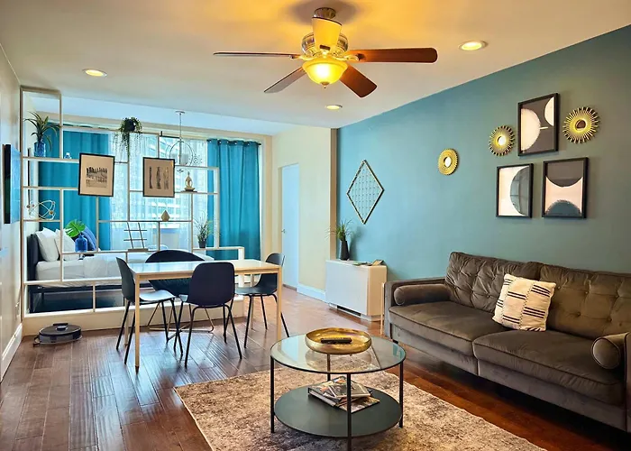 Downtown! 2Bd City View Onsite Parking King Lm809