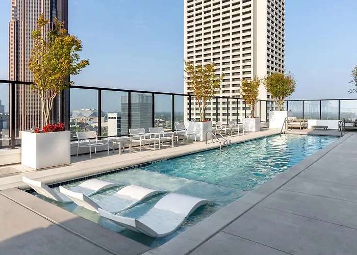 Stay Alfred At Lilli Midtown