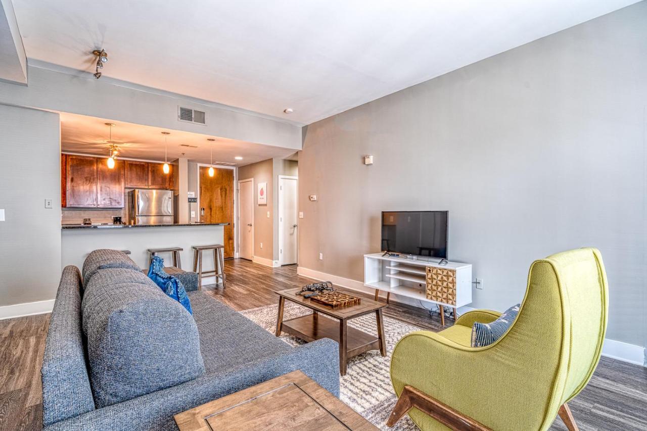 Kasa Downtown 4*