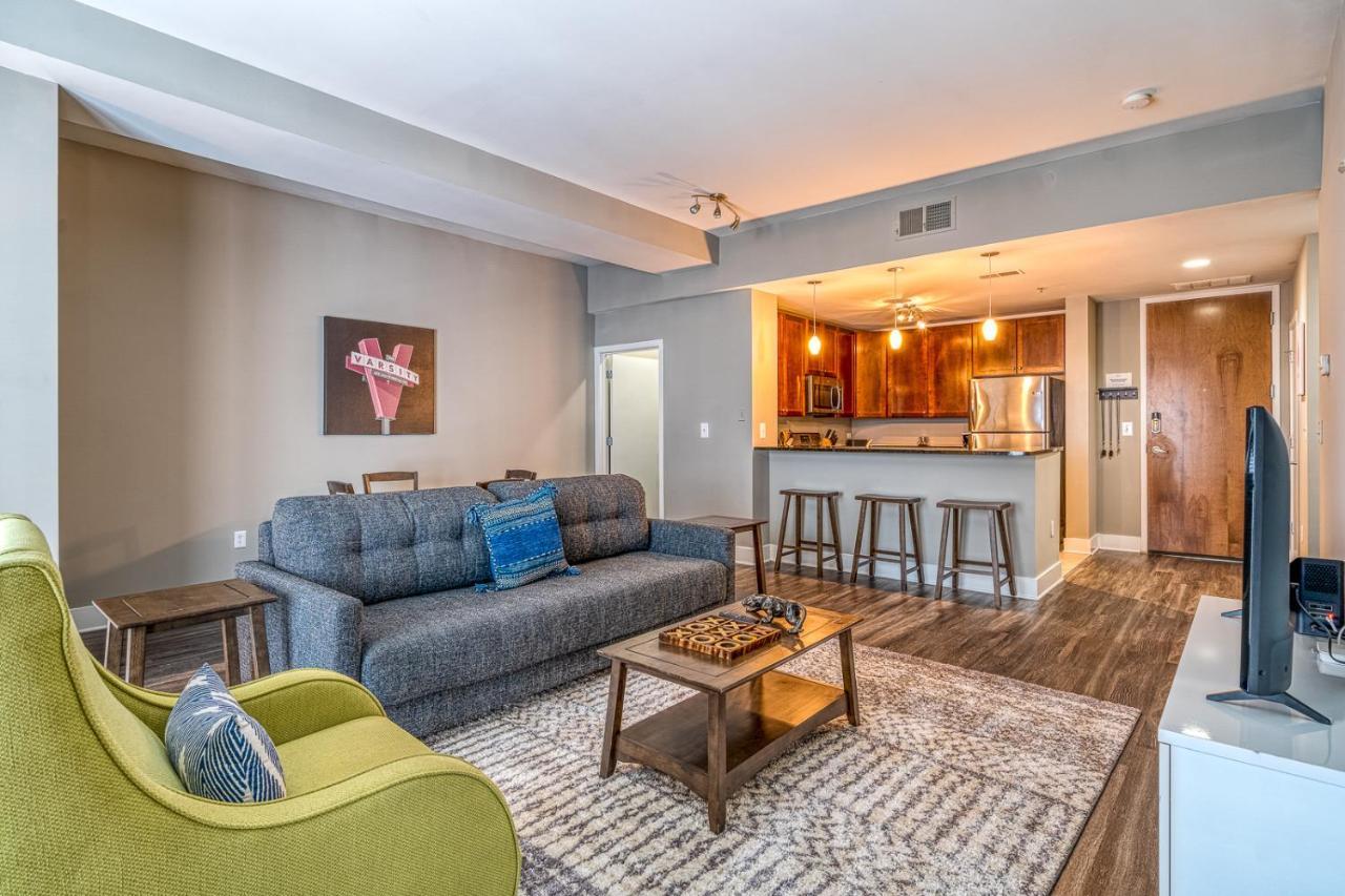Kasa Downtown 4*