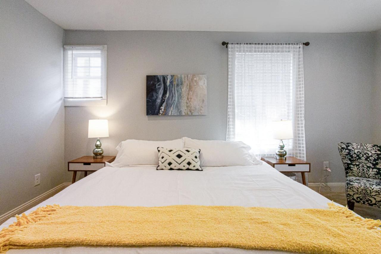 Holiday home Luxe Living Near Downtown, King,smart Tv *