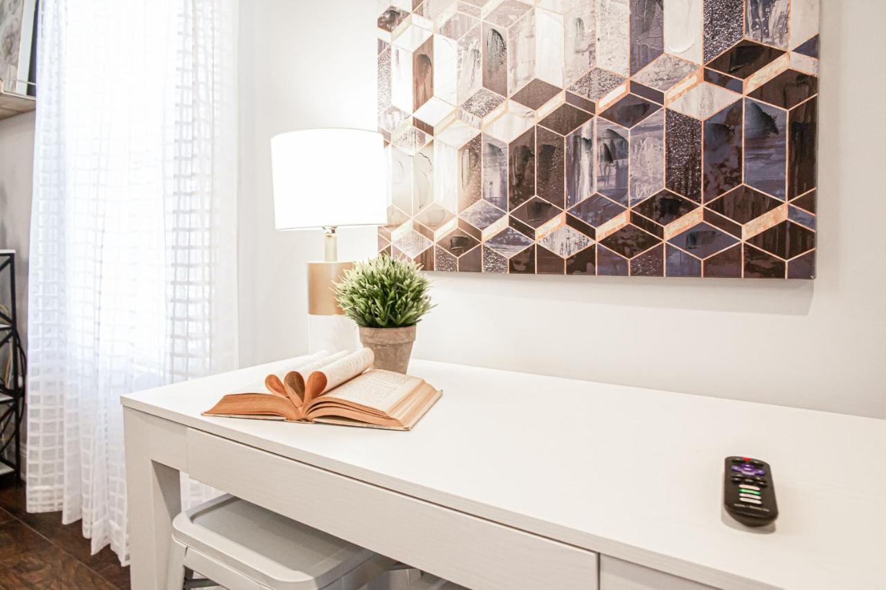 Holiday home Luxe Living Near Downtown, King,smart Tv *
