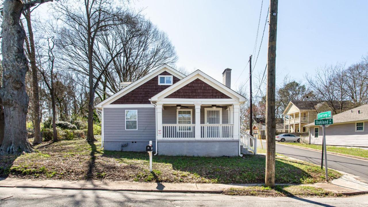 Luxe Living Near Downtown, King,smart Tv * Atlanta