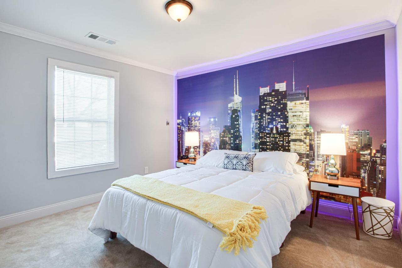 Luxe Living Near Downtown, King,smart Tv Holiday home Atlanta
