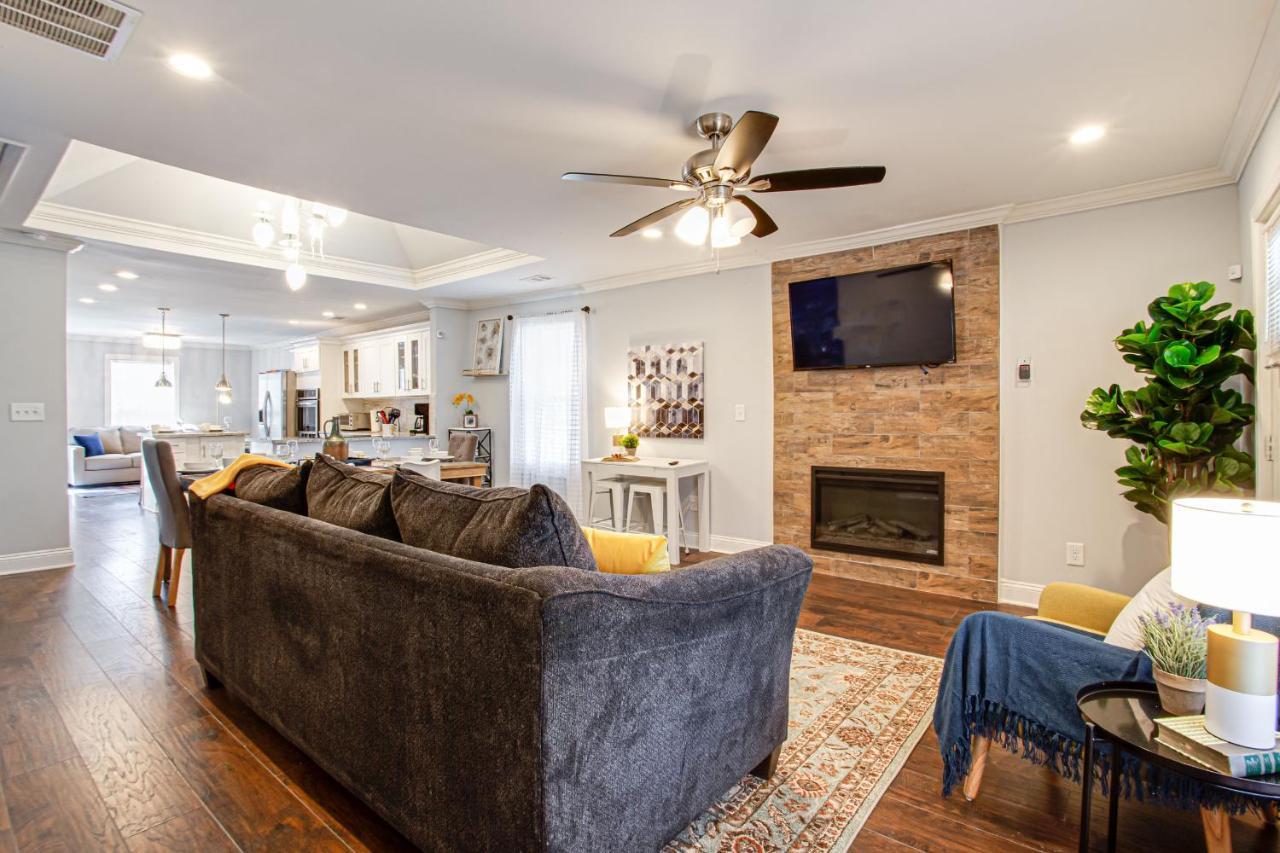 Luxe Living Near Downtown, King,smart Tv * Atlanta