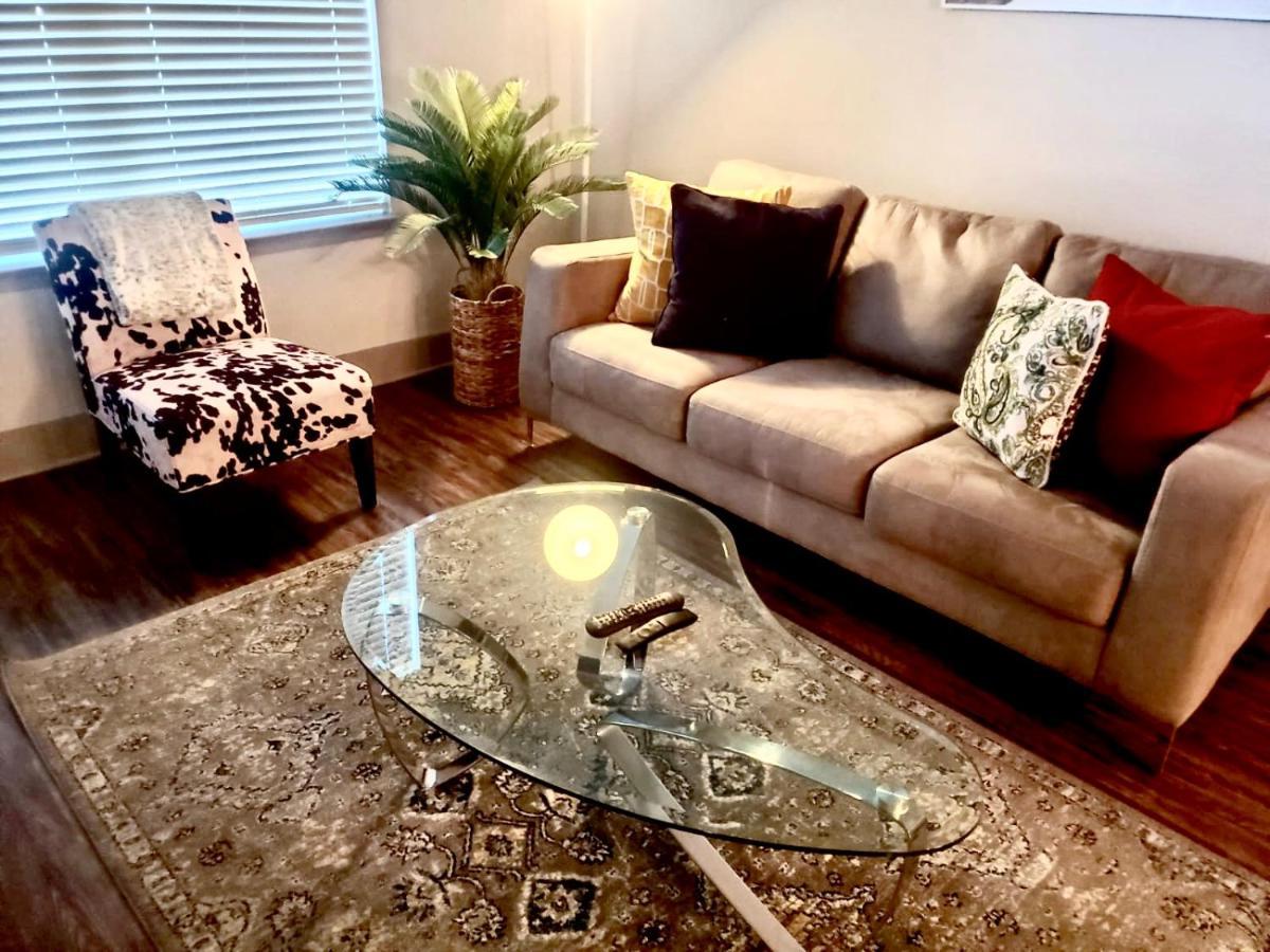 Luxurious And Cozy In Heart Of Buckhead Apartment *