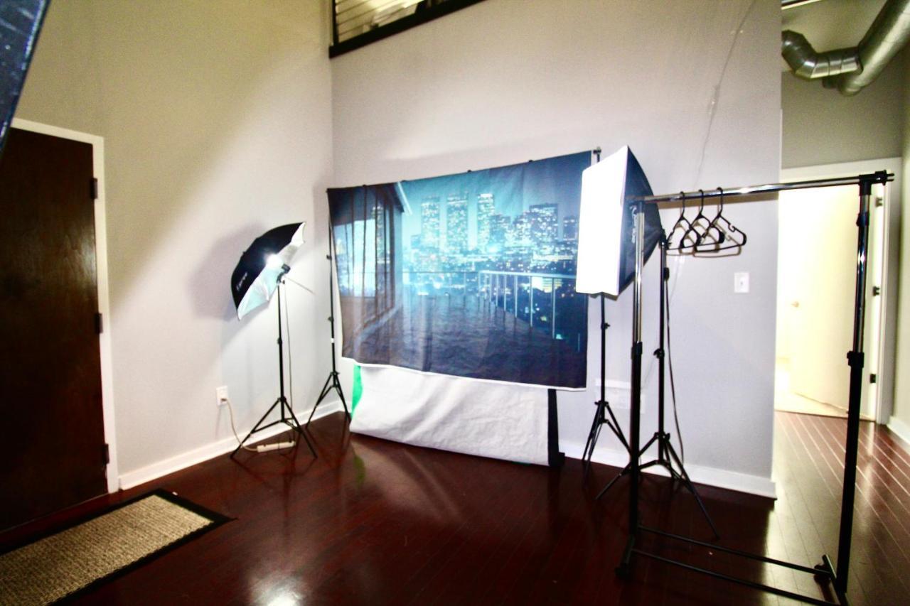 Comfy Industrial Loft 10 Star Location Photo Studio Included Atlanta