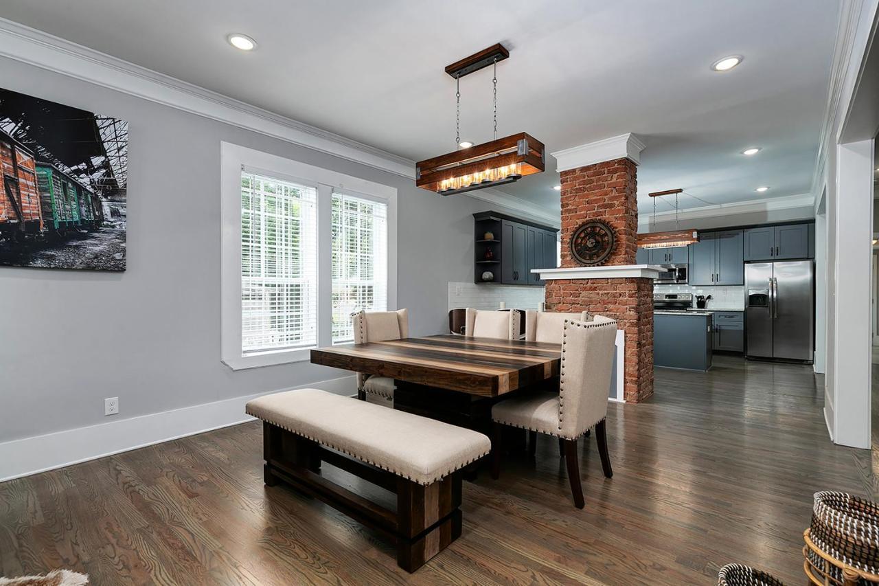 Luxury Vacation By Downtown & Airport Holiday home *
