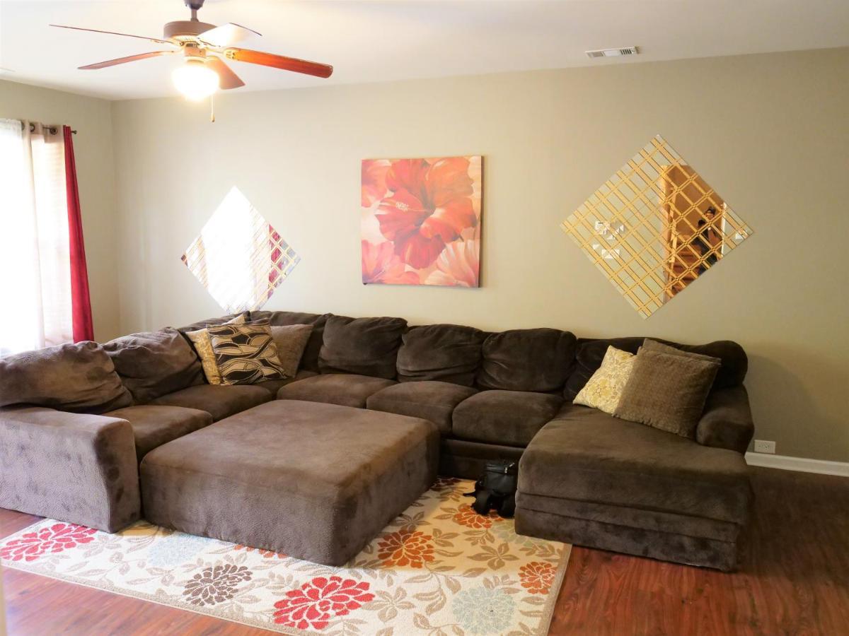 2000 Sq.feet-10 Mins From Airport