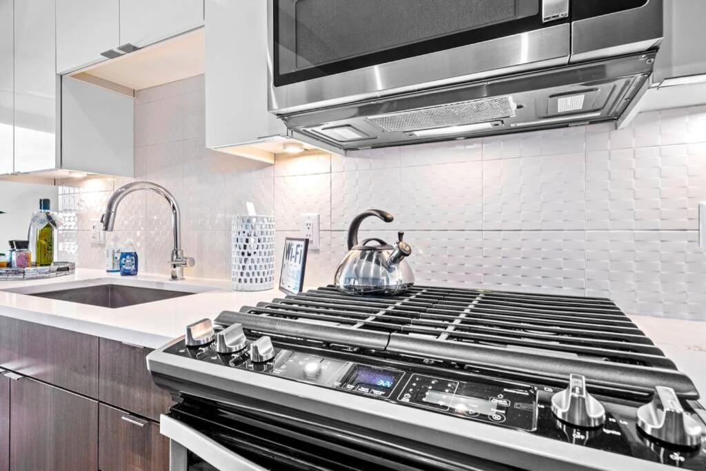 Apartment Contemporary Living In Buckhead 2bds/2ba Atlanta