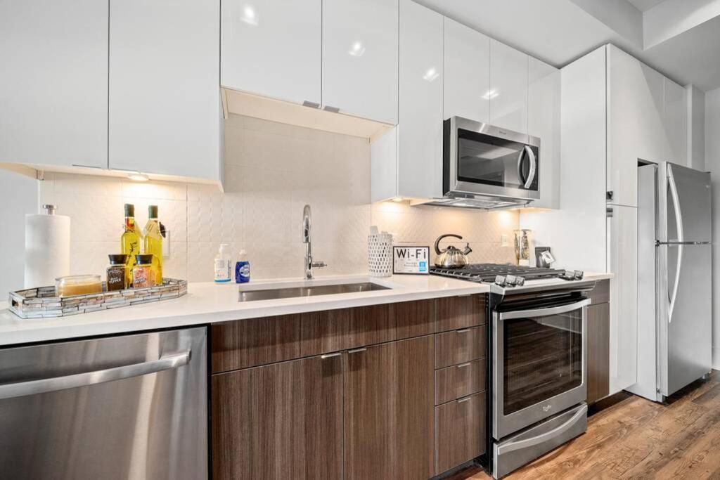 Contemporary Living In Buckhead 2bds/2ba * Atlanta