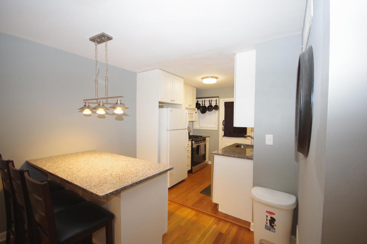 Holiday home 1274 Woodland Ave