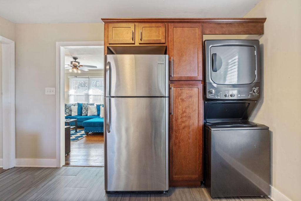 Holiday home King Beds 10 Min To Atl Airport, Grady, Downtown *