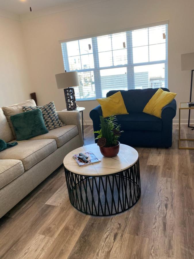 Holiday home 3bd Flex Townhome In Gated Community