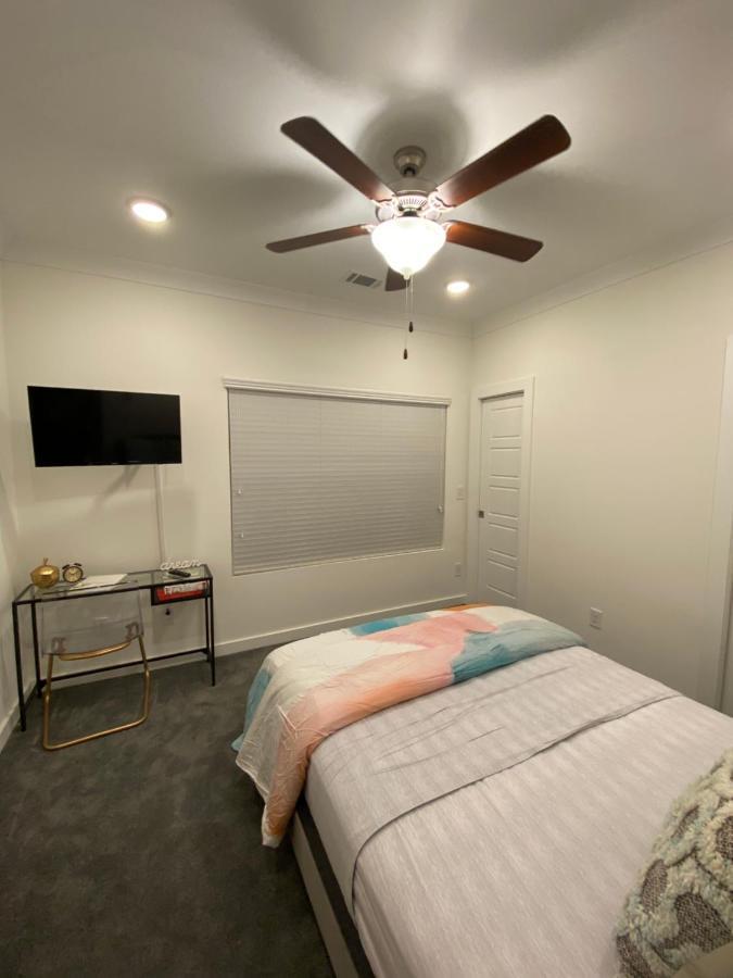 3bd Flex Townhome In Gated Community Atlanta