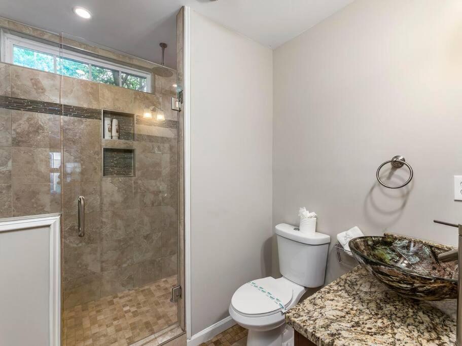 Gorgeous East Village Near Downtown Sleeps 12 5 Bedrooms Coffee Bbq Ac Parking * Atlanta