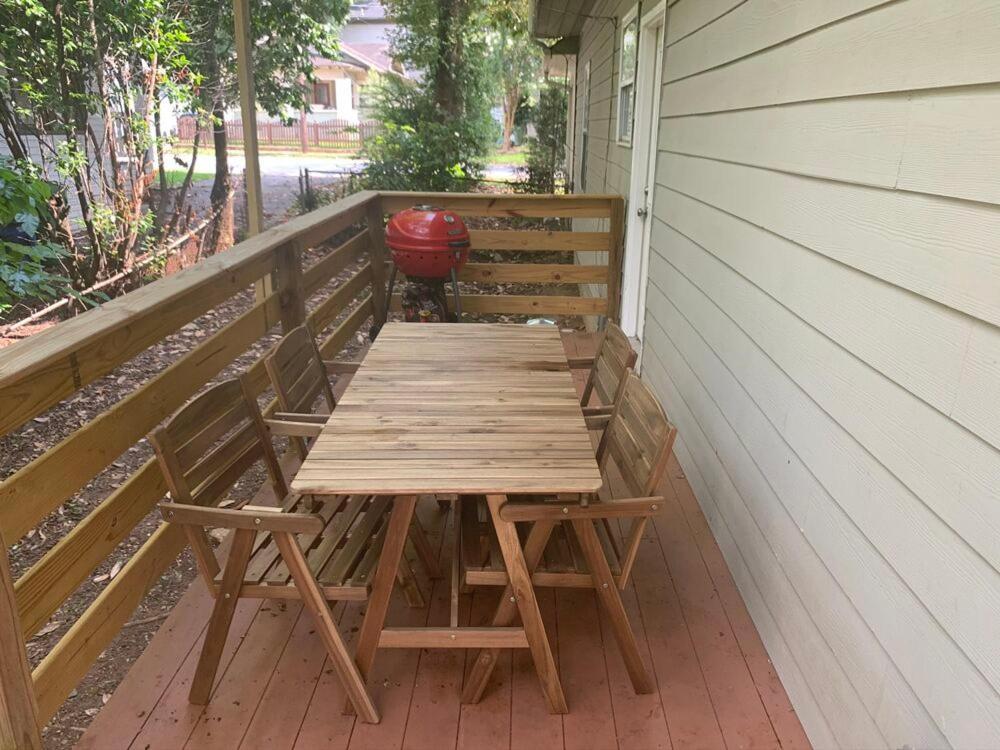 Holiday home Gorgeous East Village Near Downtown Sleeps 12 5 Bedrooms Coffee Bbq Ac Parking