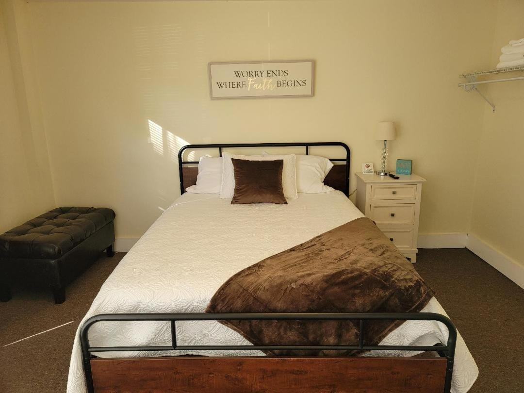 Relaxing, Comfortable, Private Bedroom Guest house *
