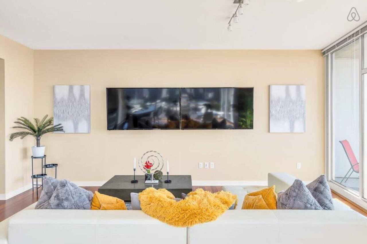Exquisite Polished Panoramic Buckhead Penthouse-designed Atlanta