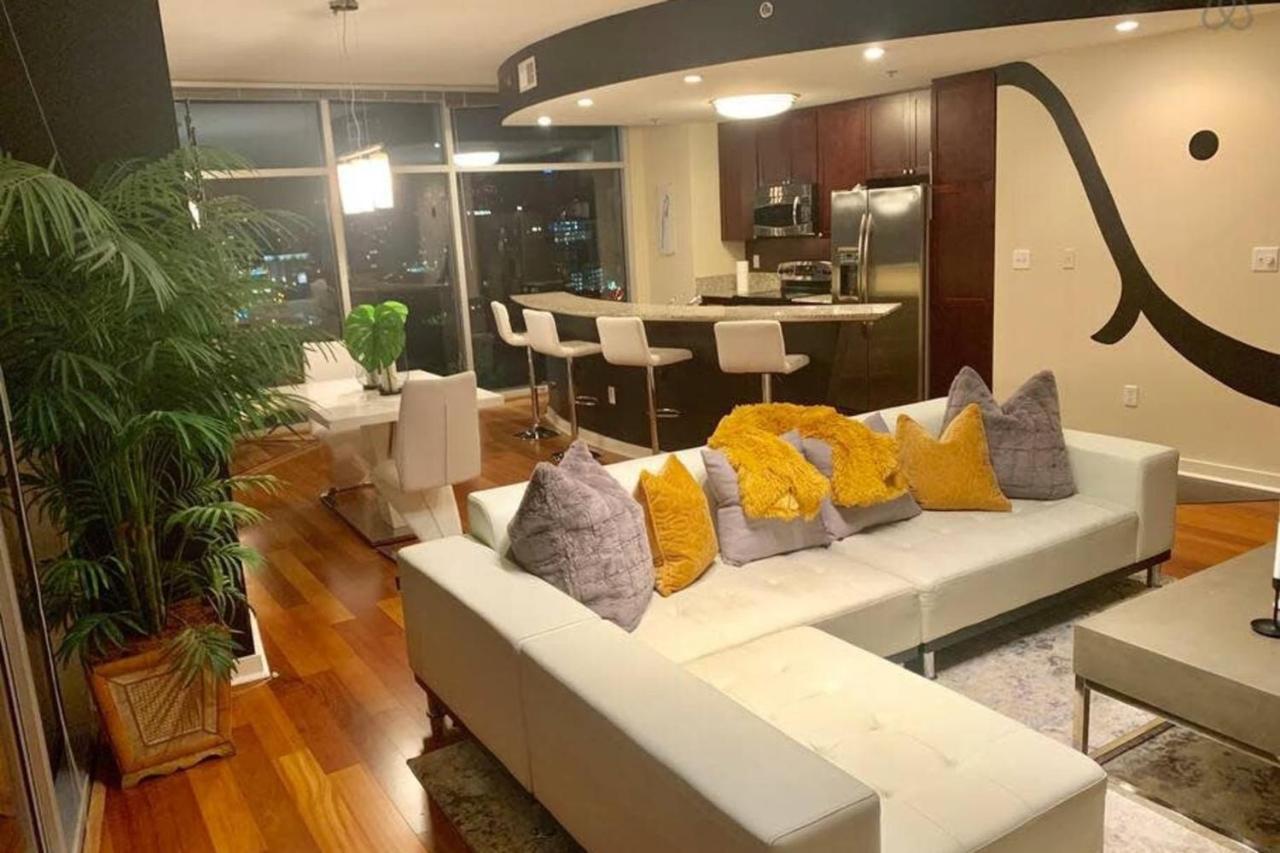 Exquisite Polished Panoramic Buckhead Penthouse-designed * Atlanta