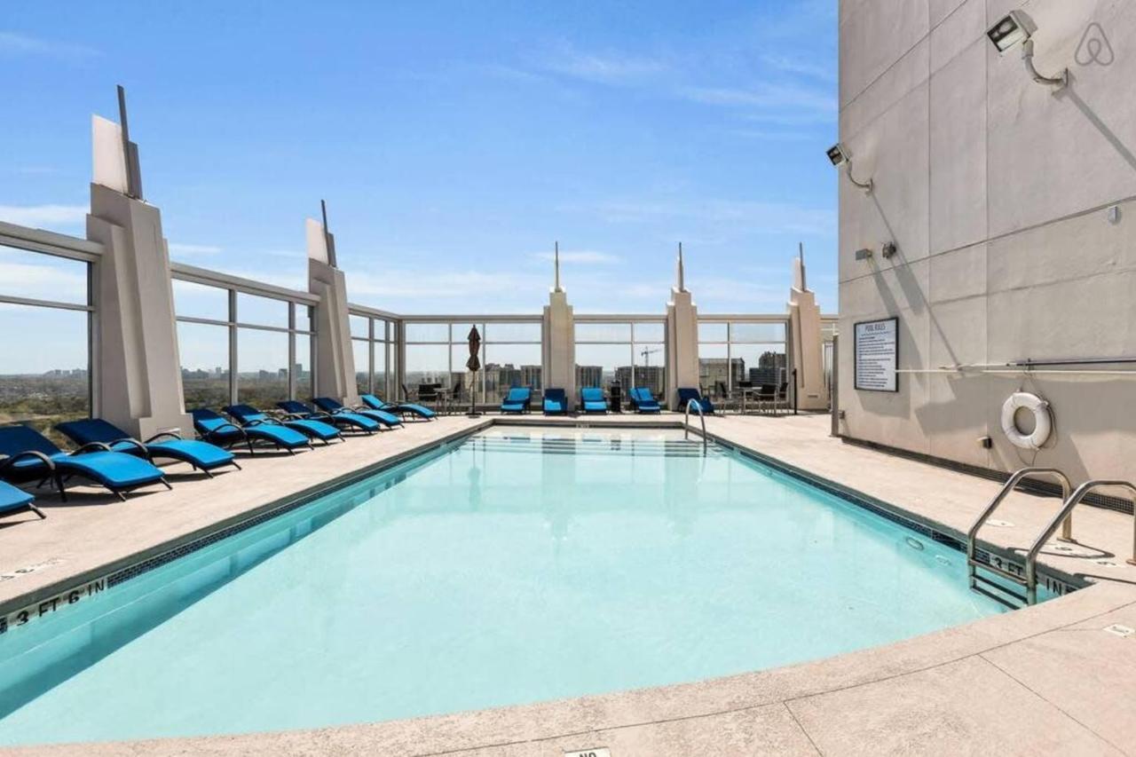 Exquisite Polished Panoramic Buckhead Penthouse-designed Apartment