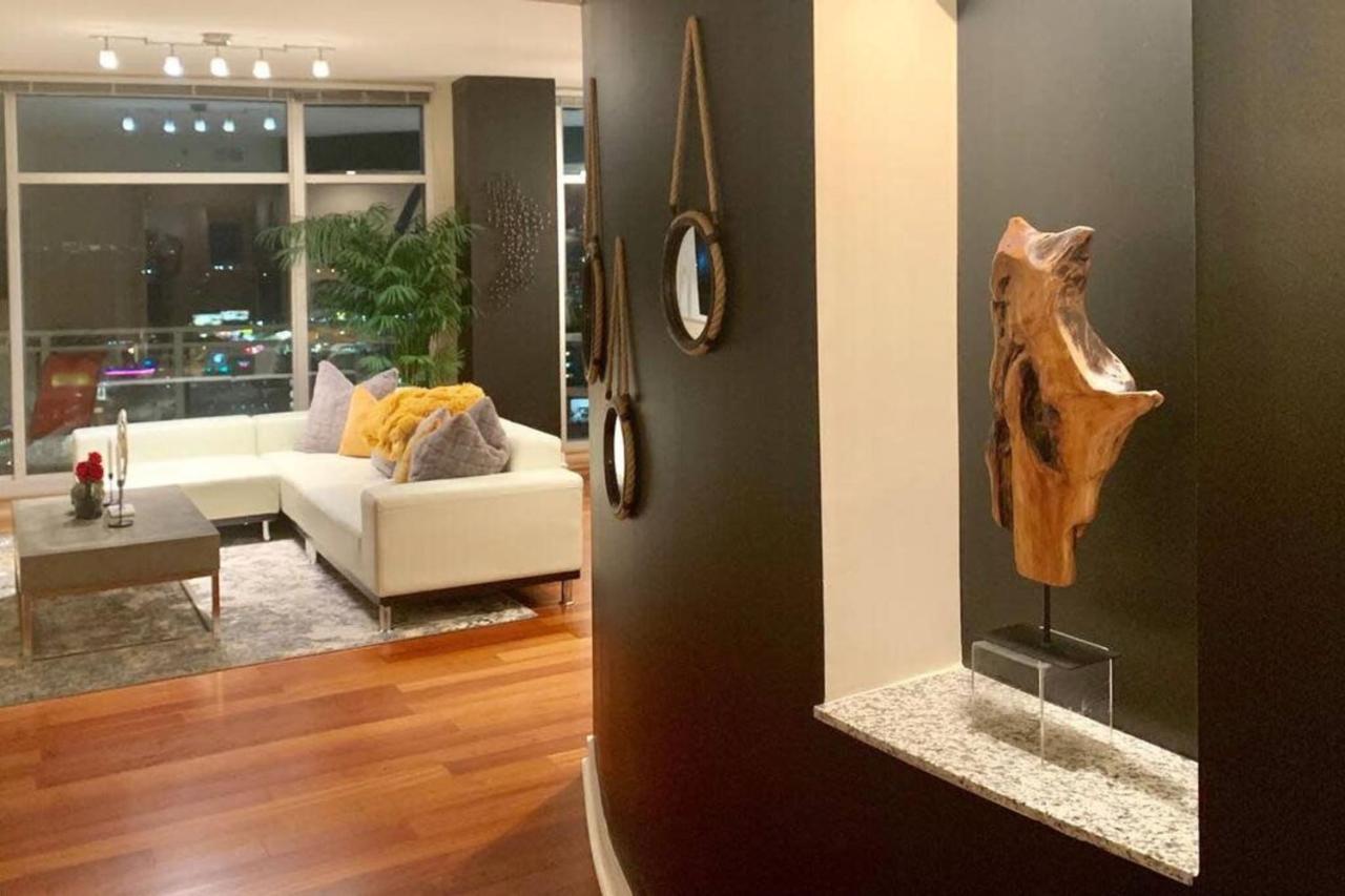 Exquisite Polished Panoramic Buckhead Penthouse-designed * Atlanta
