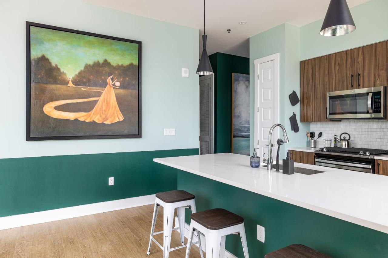 Stylish Tranquil Buckhead Hideaway