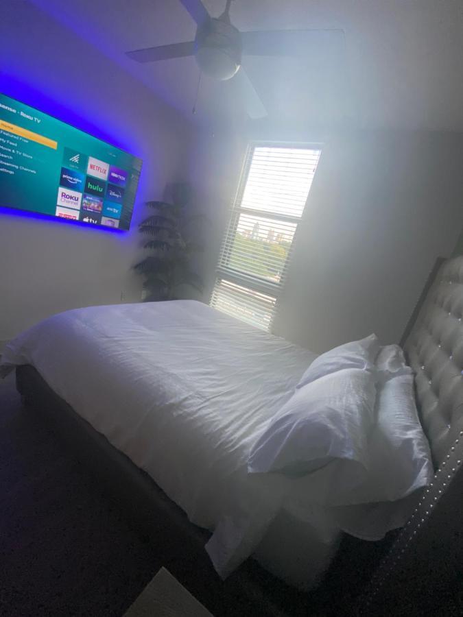 Luxurious Midtown 2bed2bath With Sweeping Skyline Views Apartment Atlanta
