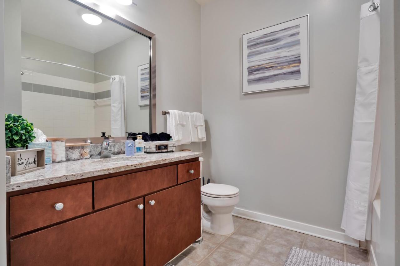 Private On Atlanta's Beautiful Beltline Trail- Includes Free Parking Apartment