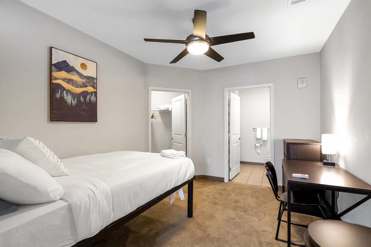 The At Edgewood * Atlanta