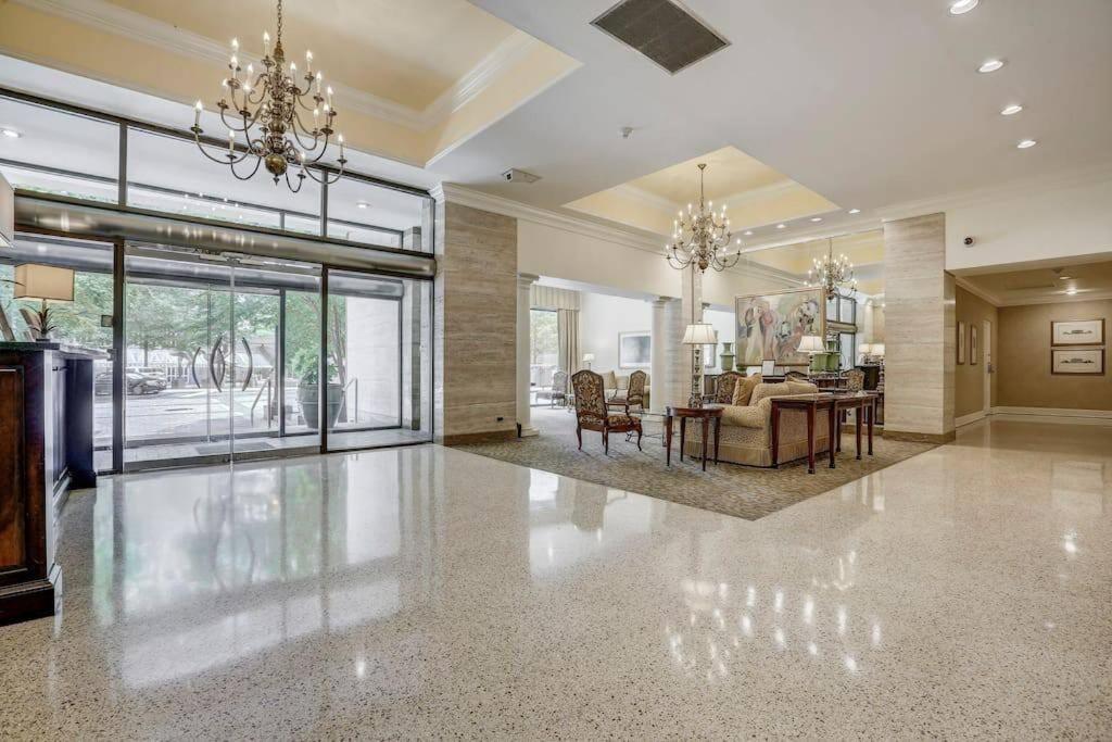 Stayatl Downtown High Rise Holiday home *
