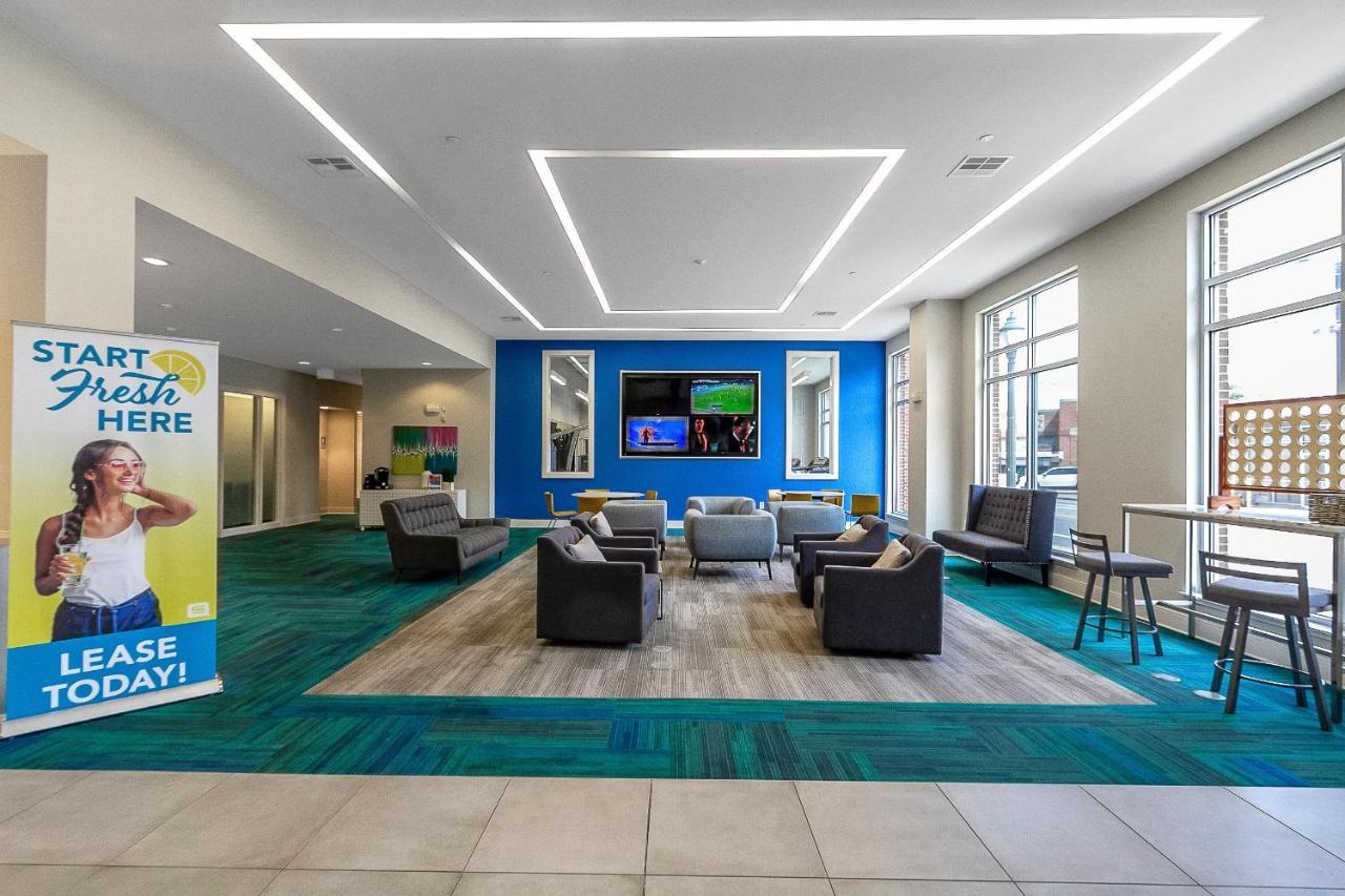 The At Edgewood Apartment *