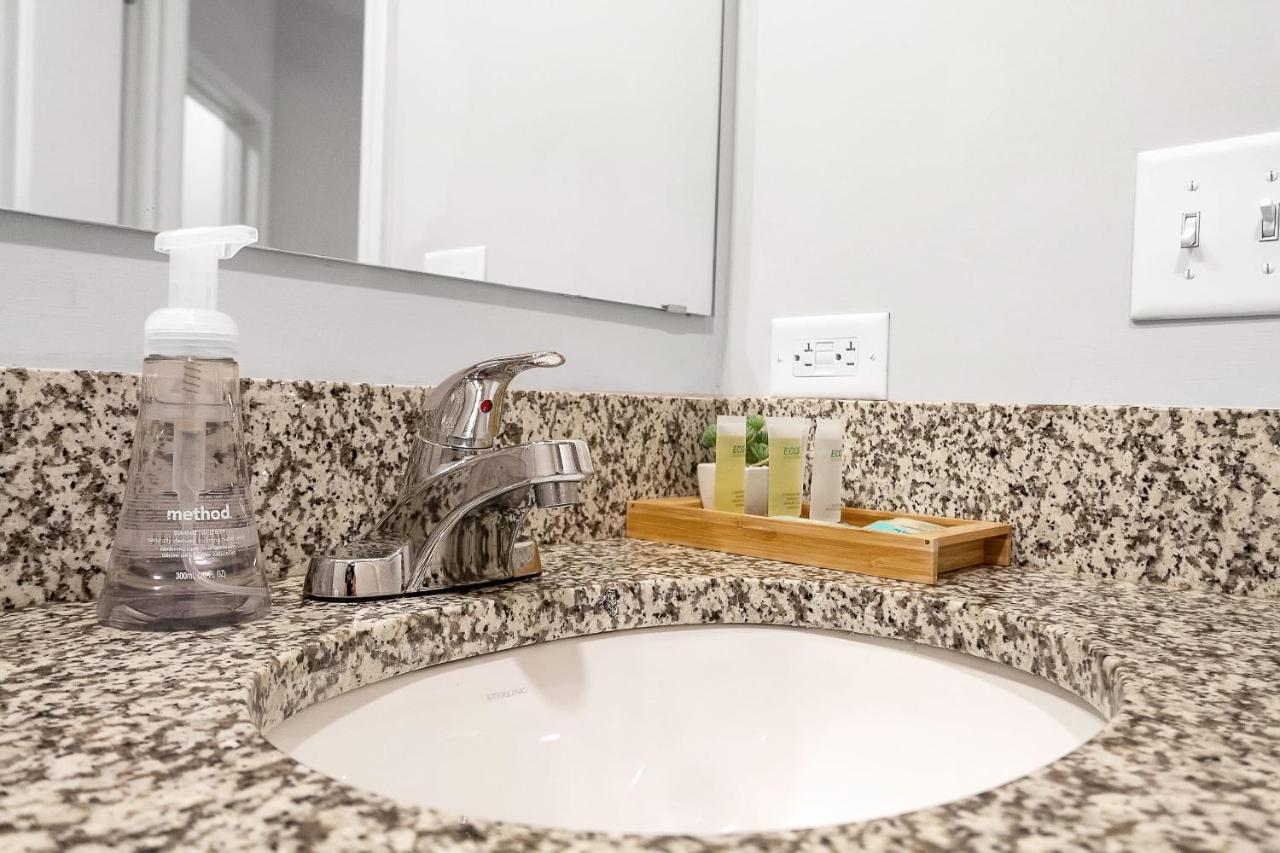 The At Edgewood Apartment *