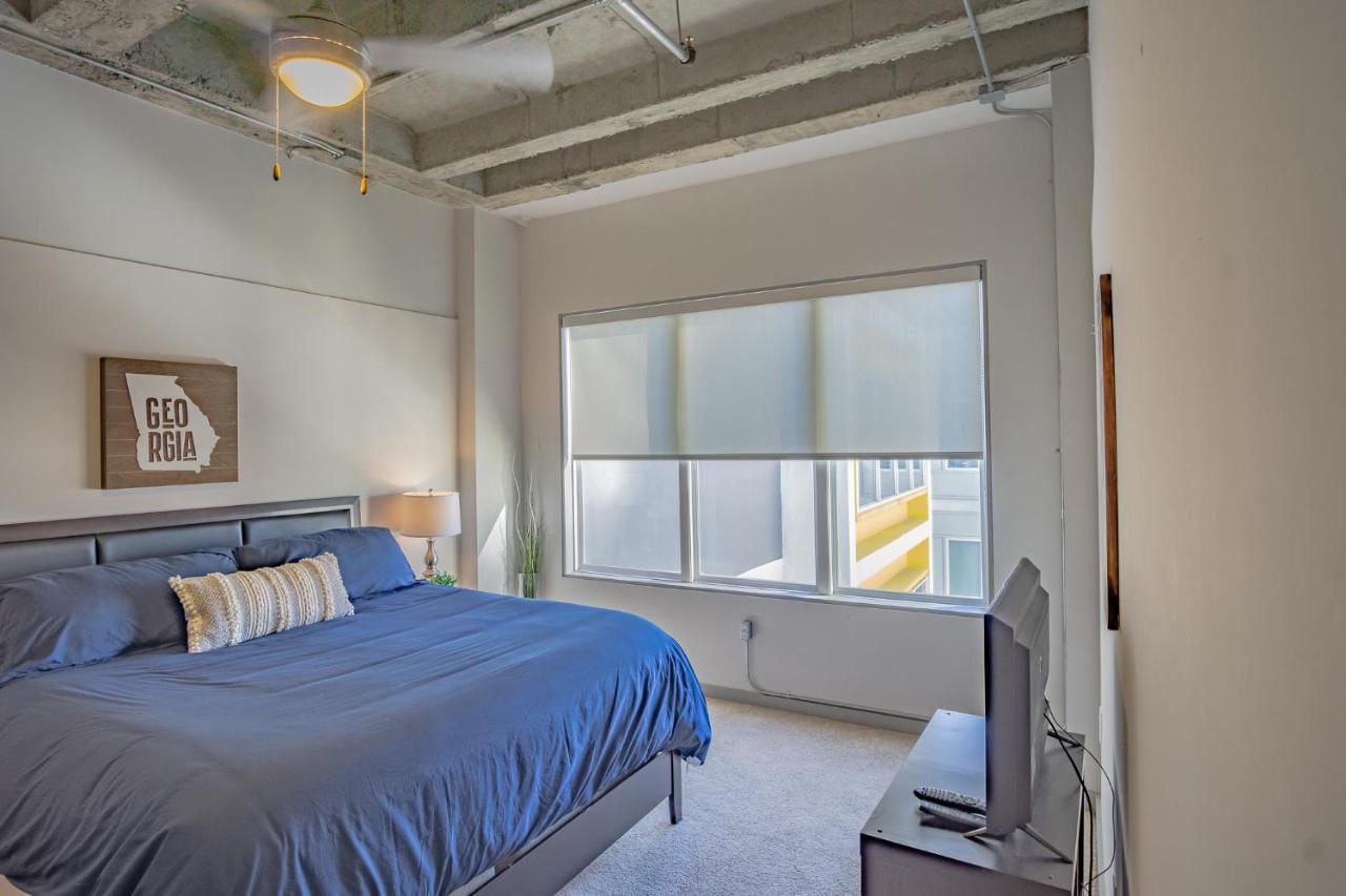 2 Bedroom Fully Furnished Near Emory Hospital Midtown Apartment