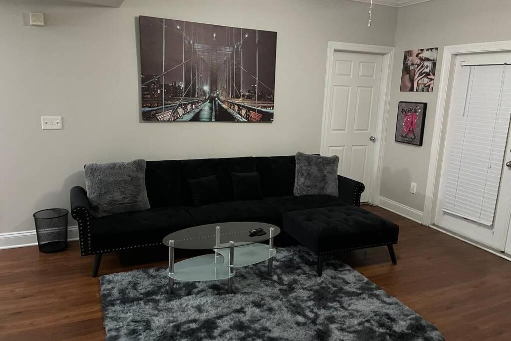 Midtown Beautiful Luxury Apartment *