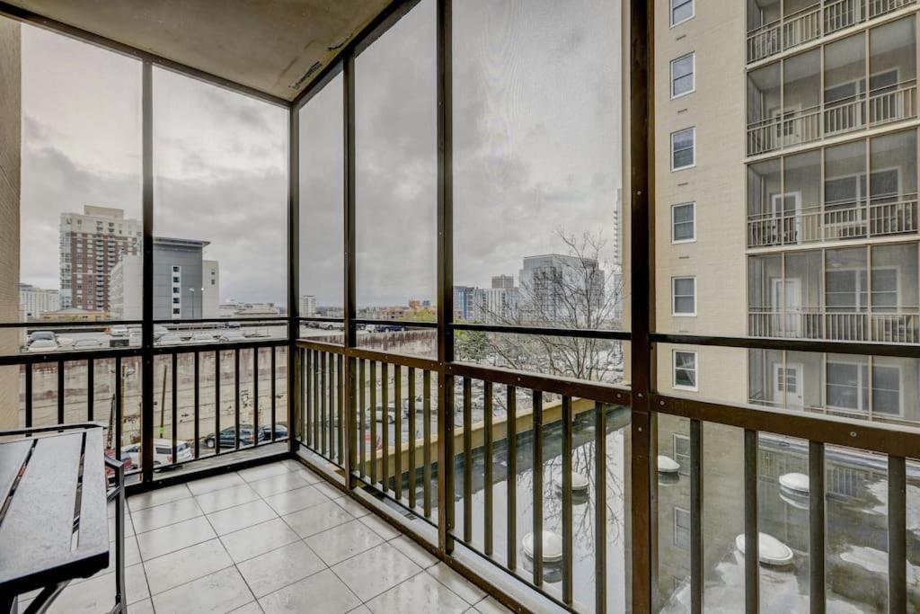 Stayatl Downtown High Rise *