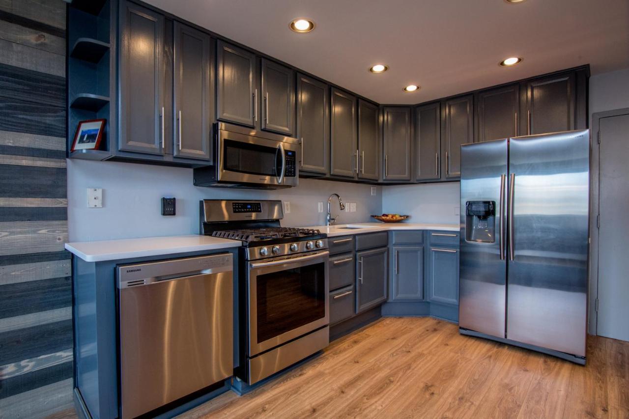 804 Free Parking Modern Downtown Apt, Great Wifi