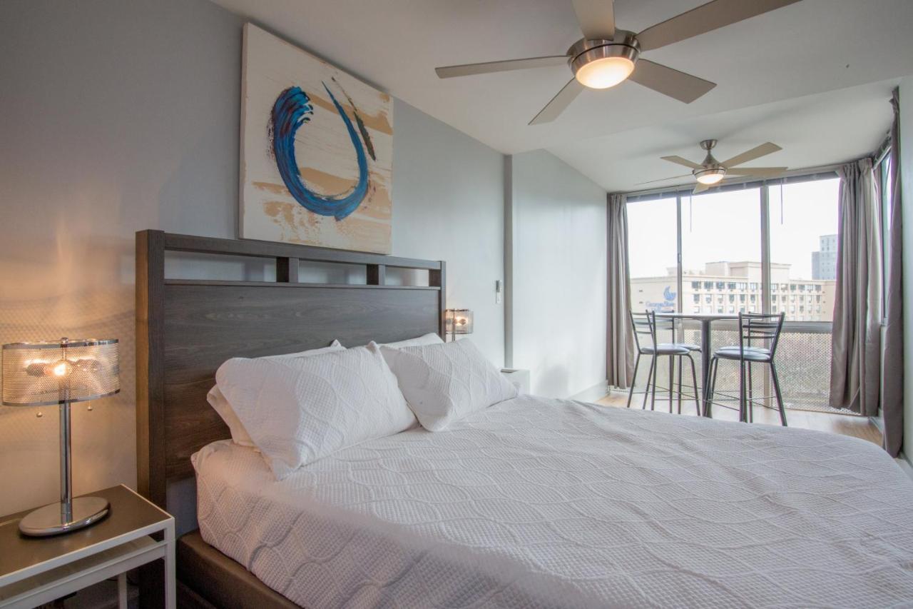 804 Free Parking Modern Downtown Apt, Great Wifi Apartment *