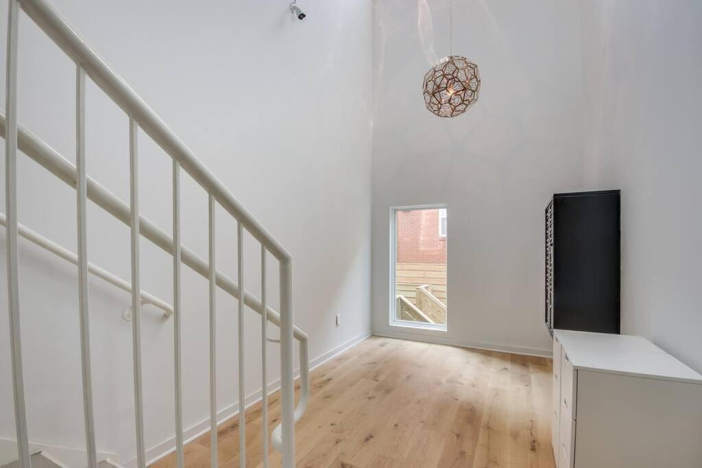 Apartment Opalescence Luster Midtown Penthouse Loft *