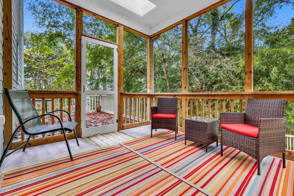 Charming Mins Away From Atlanta's Attractions Atlanta