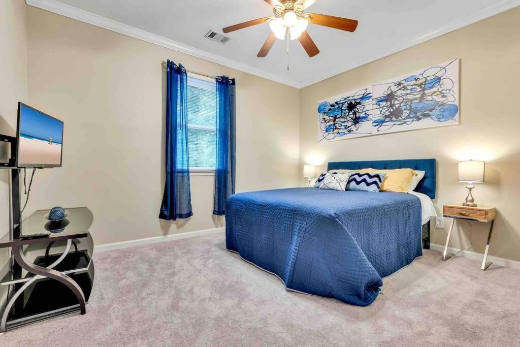 Charming Mins Away From Atlanta's Attractions Holiday home *