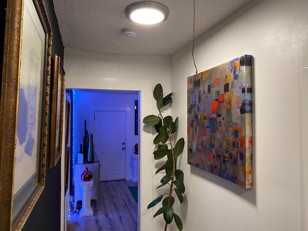 Cute, Trendy Sophisticated & Classy Homestay *
