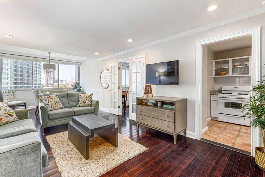 Apartment 1001 Free Parking, 2 Bd, Modern Dtw, Great Wifi Atlanta