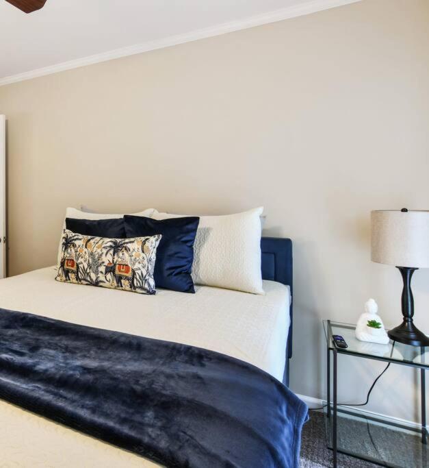 5 Mins From Airport Family Friendly * Atlanta