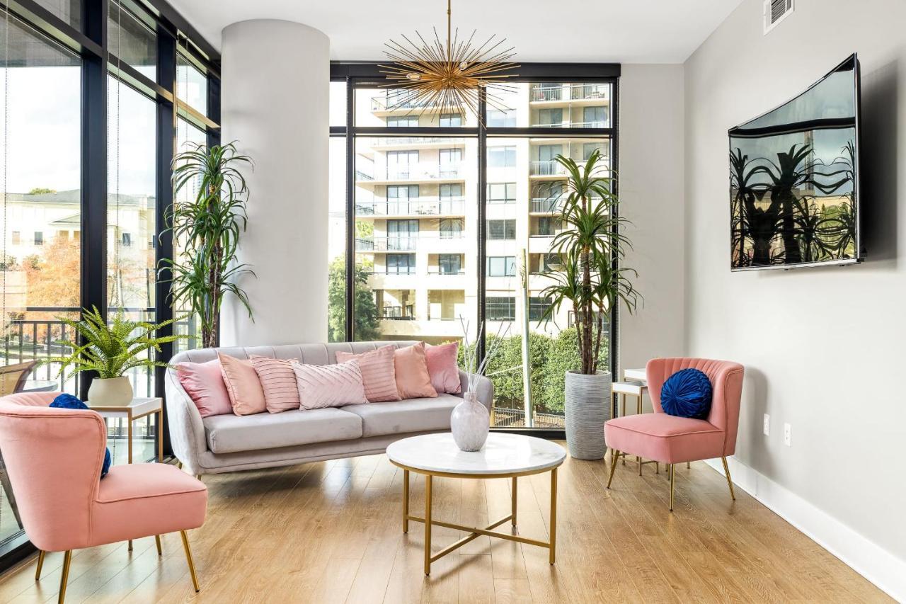 Poshly Pastel Buckhead Paradise