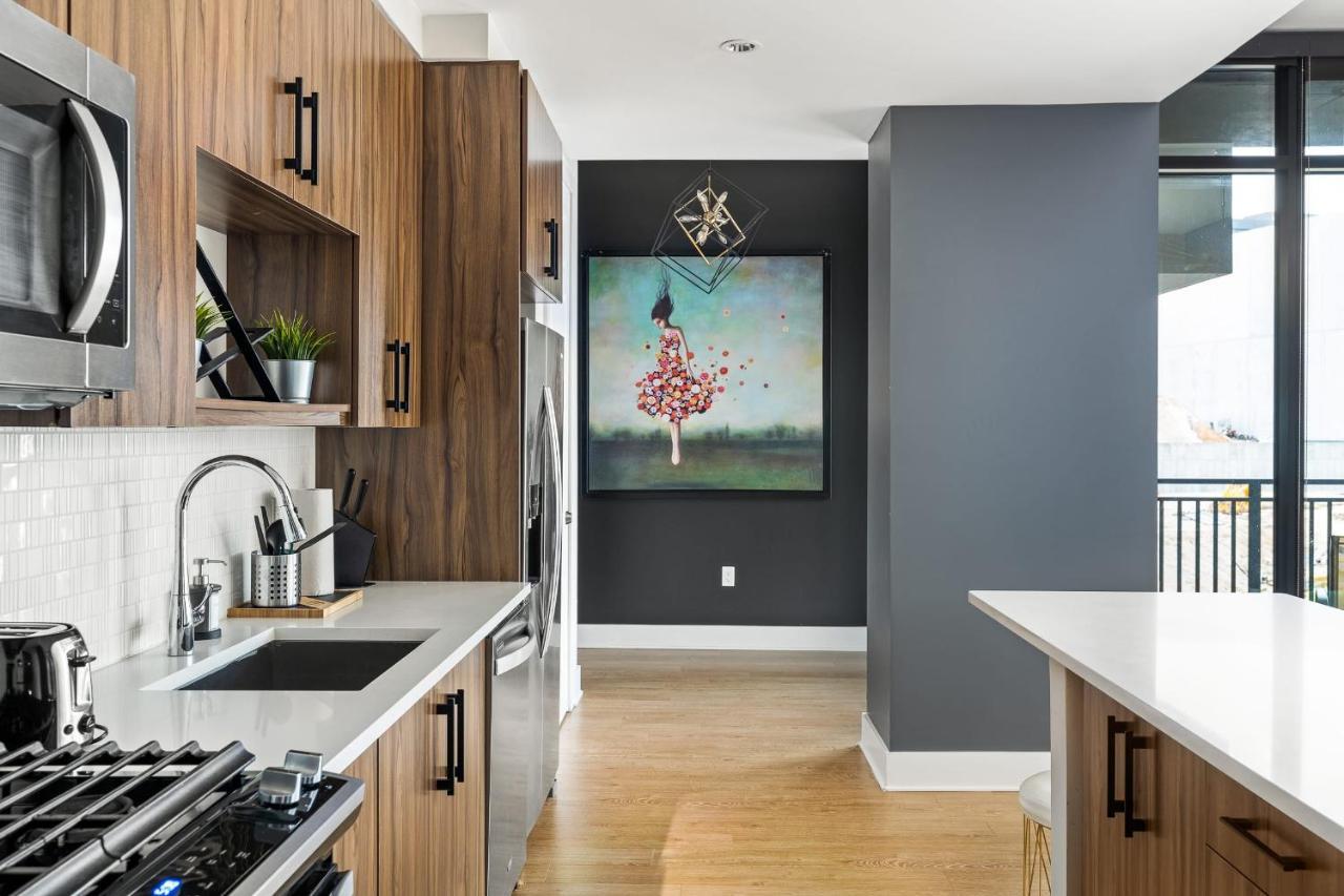 Apartment Poshly Pastel Buckhead Paradise